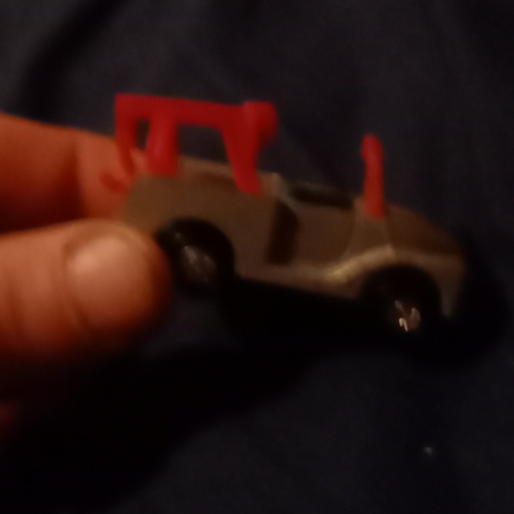Snoopy tow truck